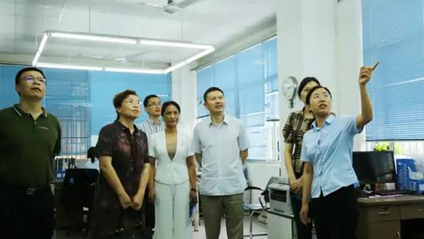 德曼節(jié)能智慧云管控服務到底有什么特色，頻頻吸引市委領導前來調(diào)研？