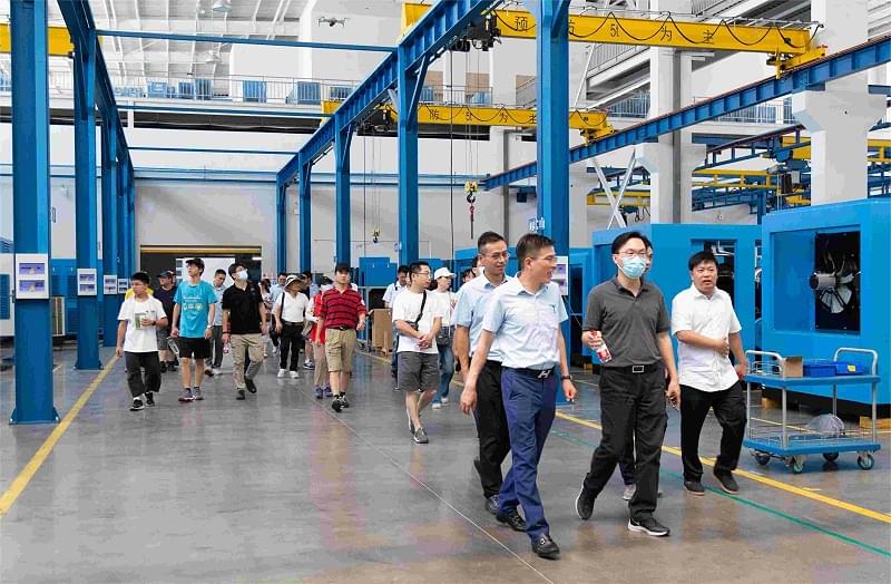 寧波臺協(xié)家聯(lián)合會企業(yè)家走進(jìn)寧波德曼壓縮機(jī)有限公司